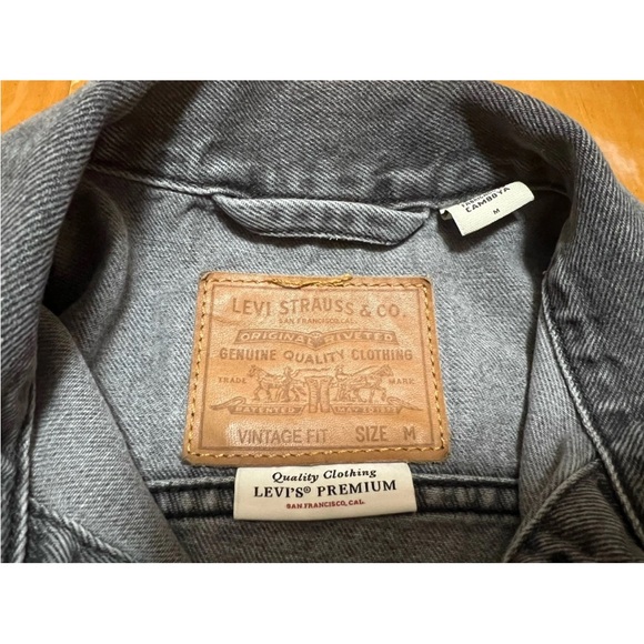 Levi’s Premium Men’s Trucker Jacket – Washed Black Denim Big E Size M EXC - Picture 13 of 13